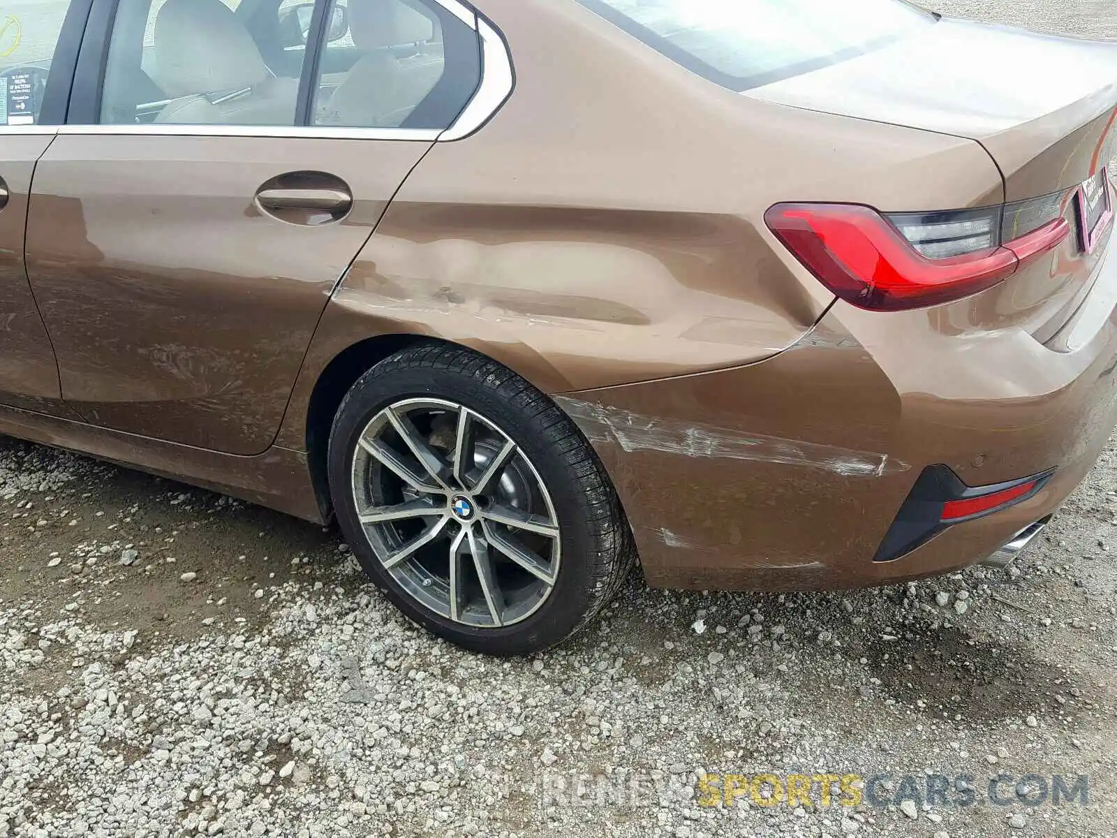 9 Photograph of a damaged car WBA5R1C51KAK07919 BMW 3 SERIES 2019