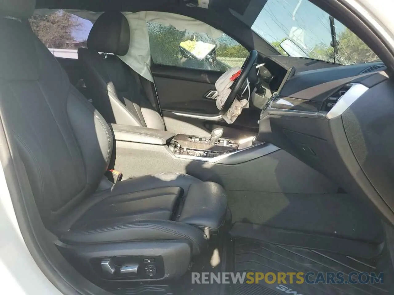 7 Photograph of a damaged car WBA5R1C52KAE81374 BMW 3 SERIES 2019
