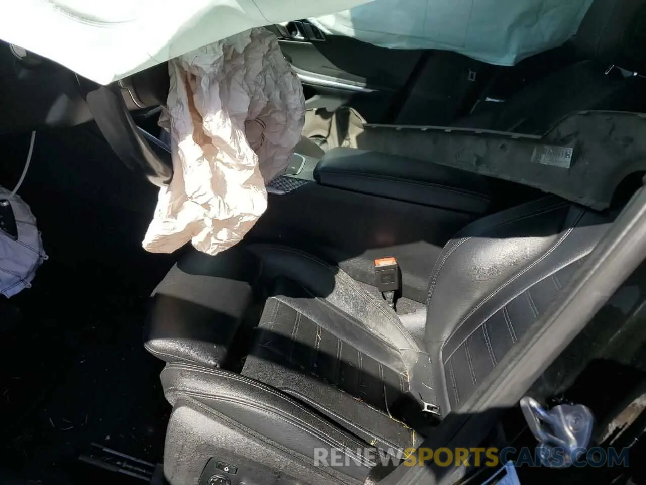 7 Photograph of a damaged car WBA5R1C52KAK08271 BMW 3 SERIES 2019