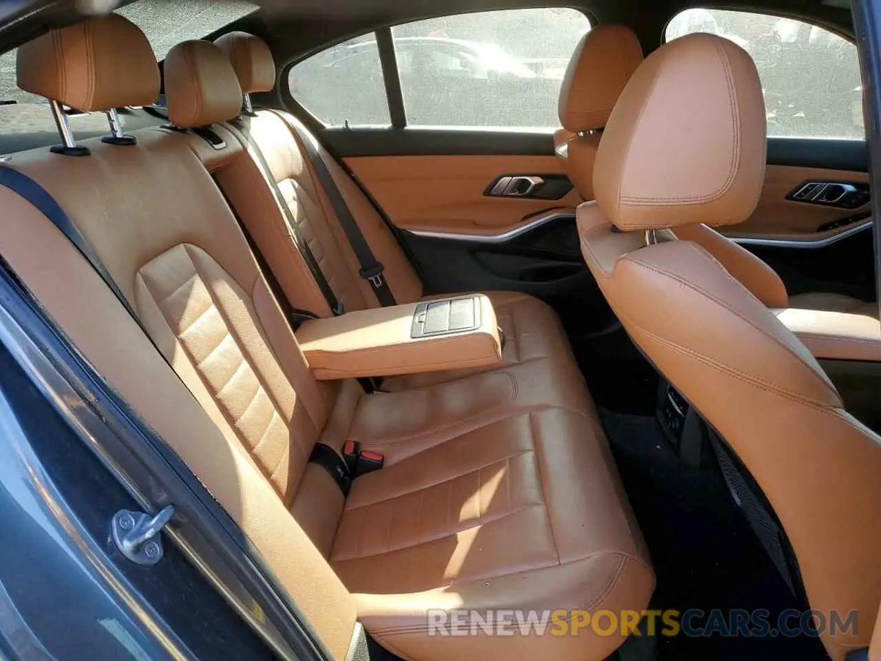 11 Photograph of a damaged car WBA5R1C53KFH14472 BMW 3 SERIES 2019