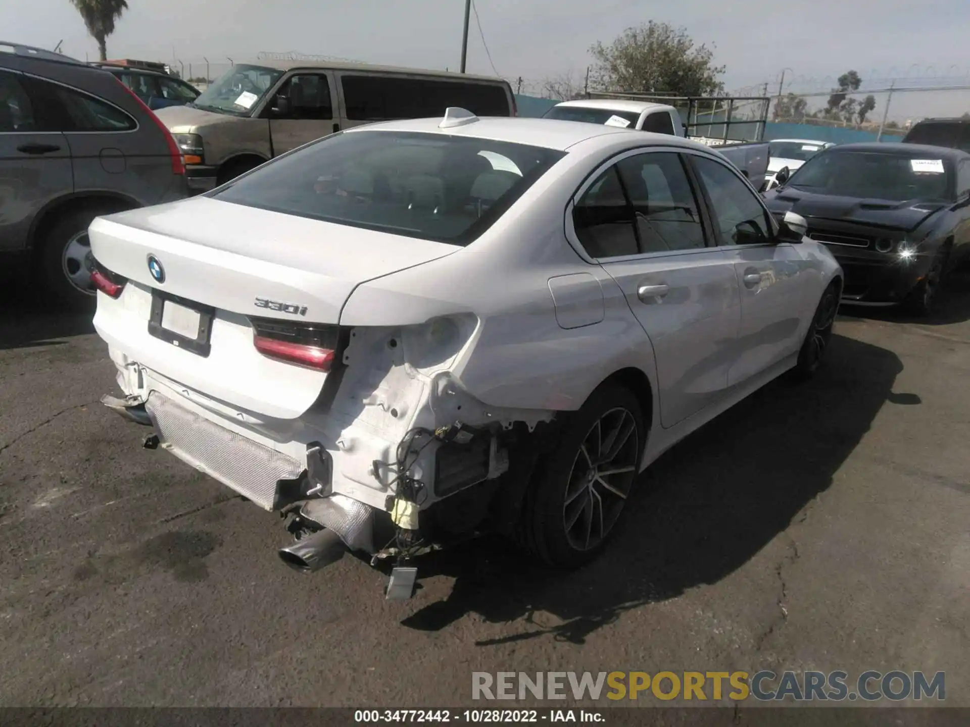 4 Photograph of a damaged car WBA5R1C53KFH14553 BMW 3 SERIES 2019