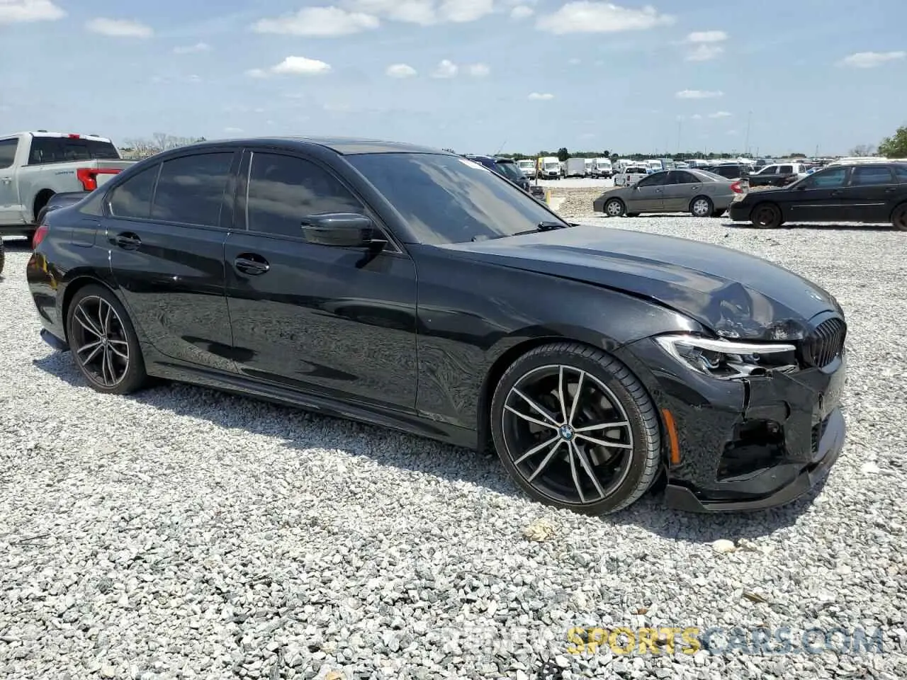 4 Photograph of a damaged car WBA5R1C54KAK08286 BMW 3 SERIES 2019