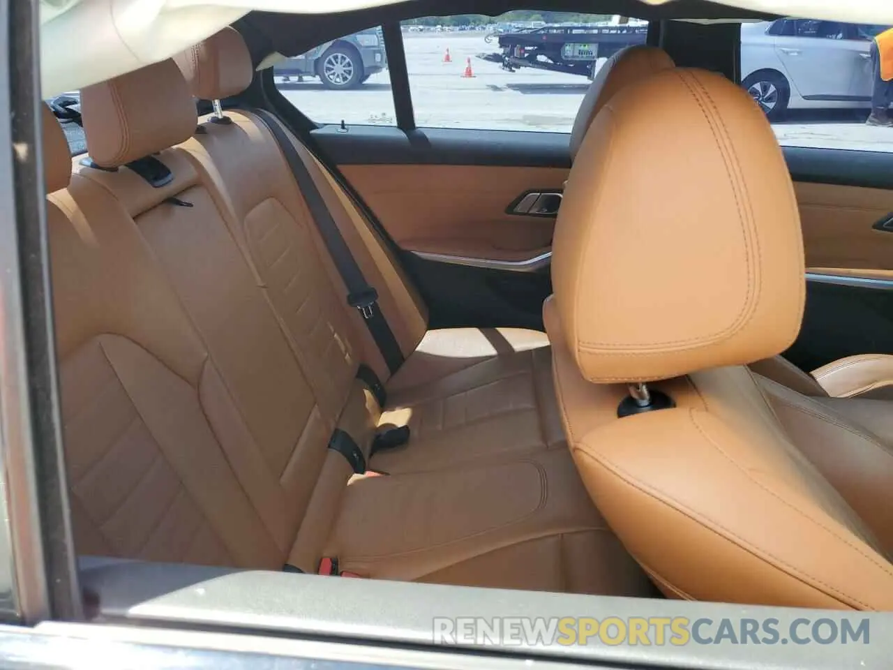 10 Photograph of a damaged car WBA5R1C55KAE81482 BMW 3 SERIES 2019