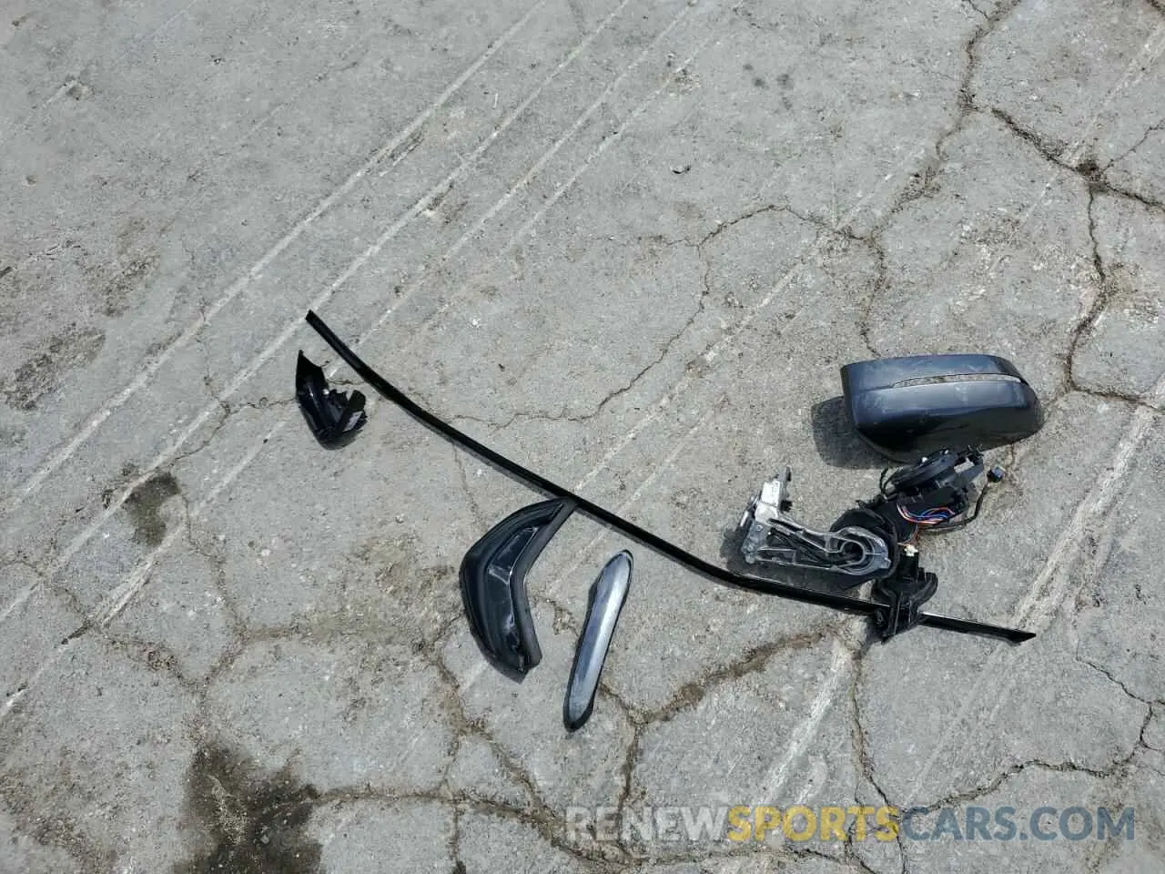 12 Photograph of a damaged car WBA5R1C55KAE81482 BMW 3 SERIES 2019