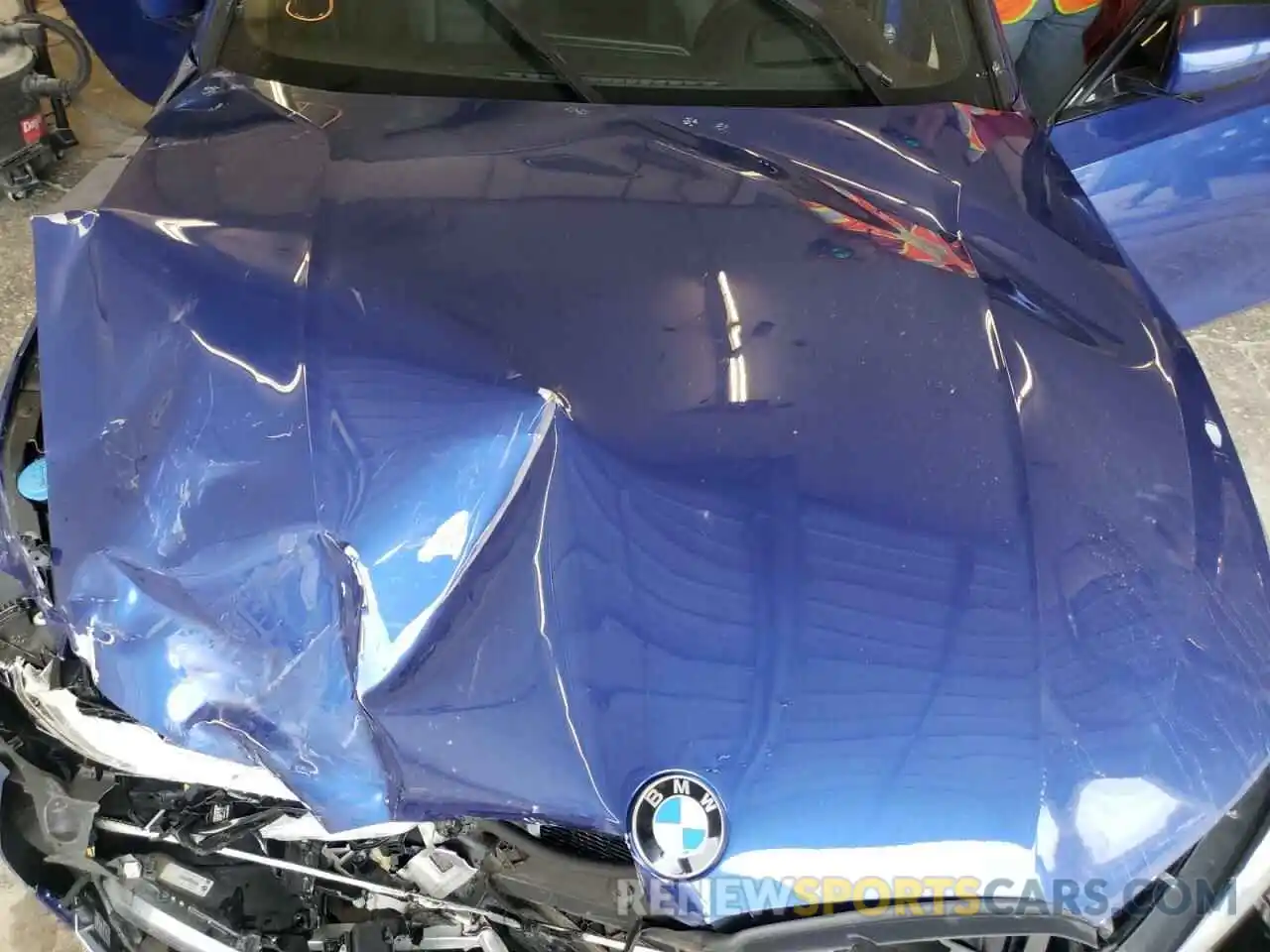 7 Photograph of a damaged car WBA5R1C56KAE81281 BMW 3 SERIES 2019