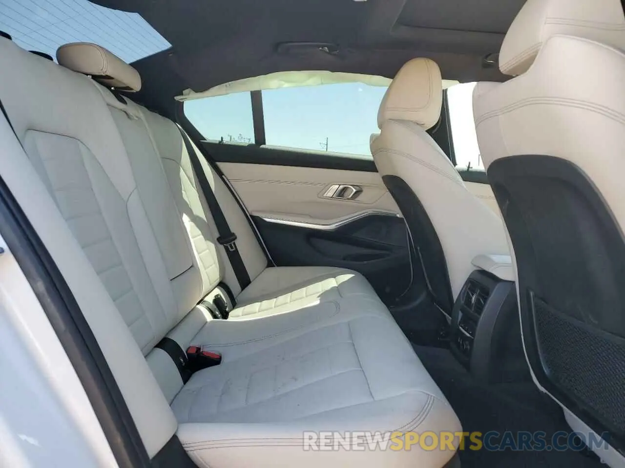10 Photograph of a damaged car WBA5R1C57KAK07844 BMW 3 SERIES 2019