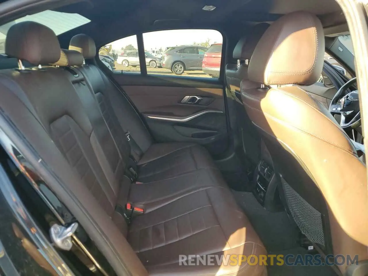 10 Photograph of a damaged car WBA5R1C5XKAK09376 BMW 3 SERIES 2019