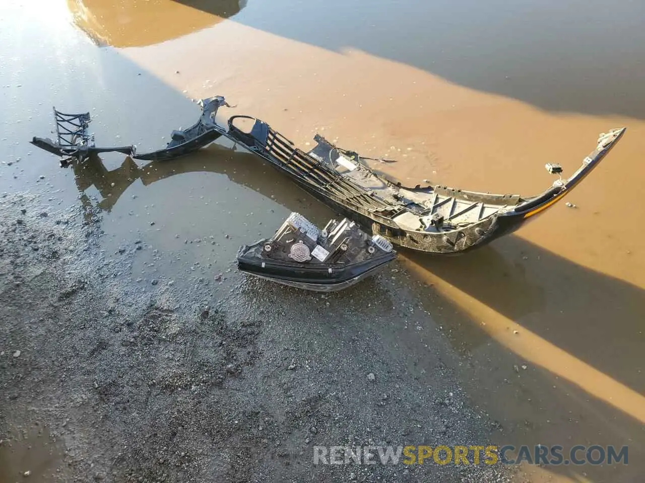 12 Photograph of a damaged car WBA5R1C5XKAK09376 BMW 3 SERIES 2019