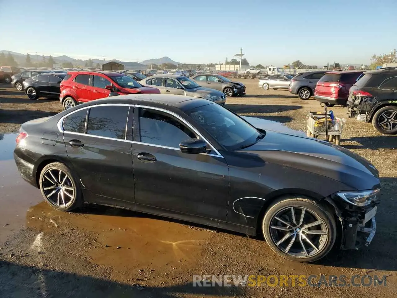 4 Photograph of a damaged car WBA5R1C5XKAK09376 BMW 3 SERIES 2019