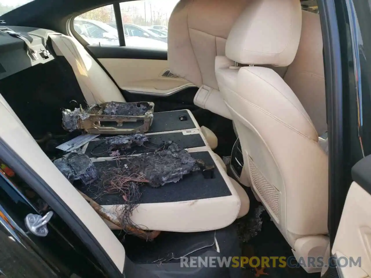 6 Photograph of a damaged car WBA5R7C50KAJ87598 BMW 3 SERIES 2019