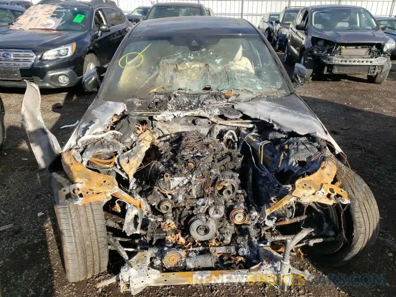 9 Photograph of a damaged car WBA5R7C50KAJ87598 BMW 3 SERIES 2019