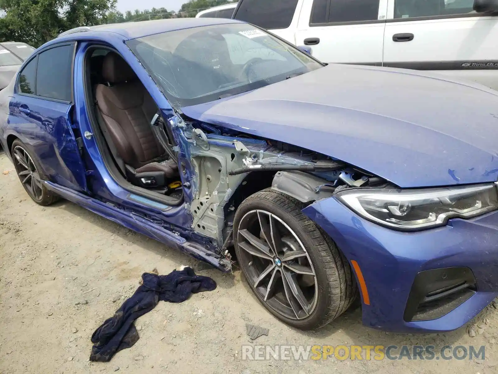 9 Photograph of a damaged car WBA5R7C50KFH18241 BMW 3 SERIES 2019