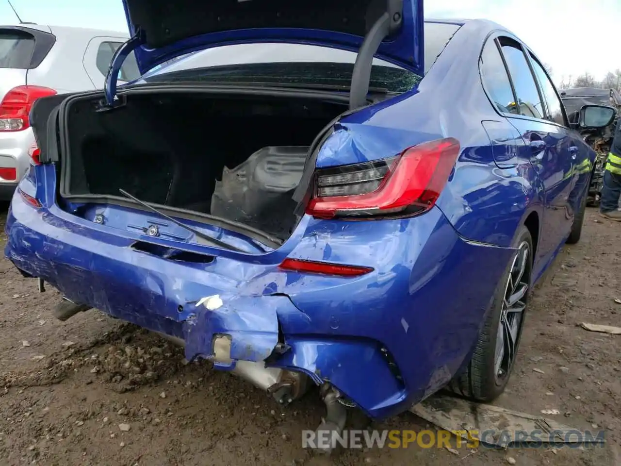 9 Photograph of a damaged car WBA5R7C51KAE82759 BMW 3 SERIES 2019