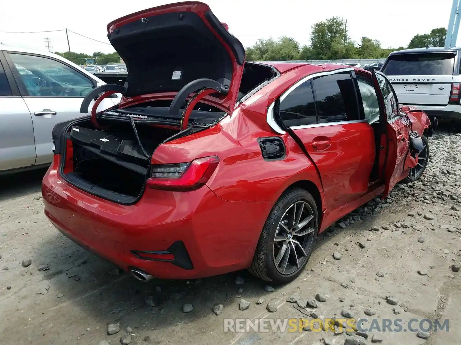 4 Photograph of a damaged car WBA5R7C51KFH32052 BMW 3 SERIES 2019