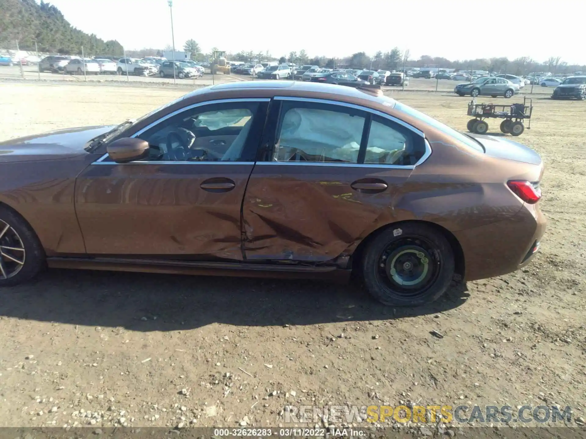 6 Photograph of a damaged car WBA5R7C52KAJ81981 BMW 3 SERIES 2019