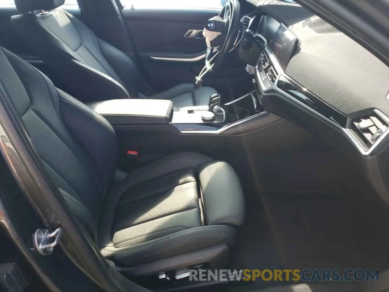 7 Photograph of a damaged car WBA5R7C53KAJ78913 BMW 3 SERIES 2019