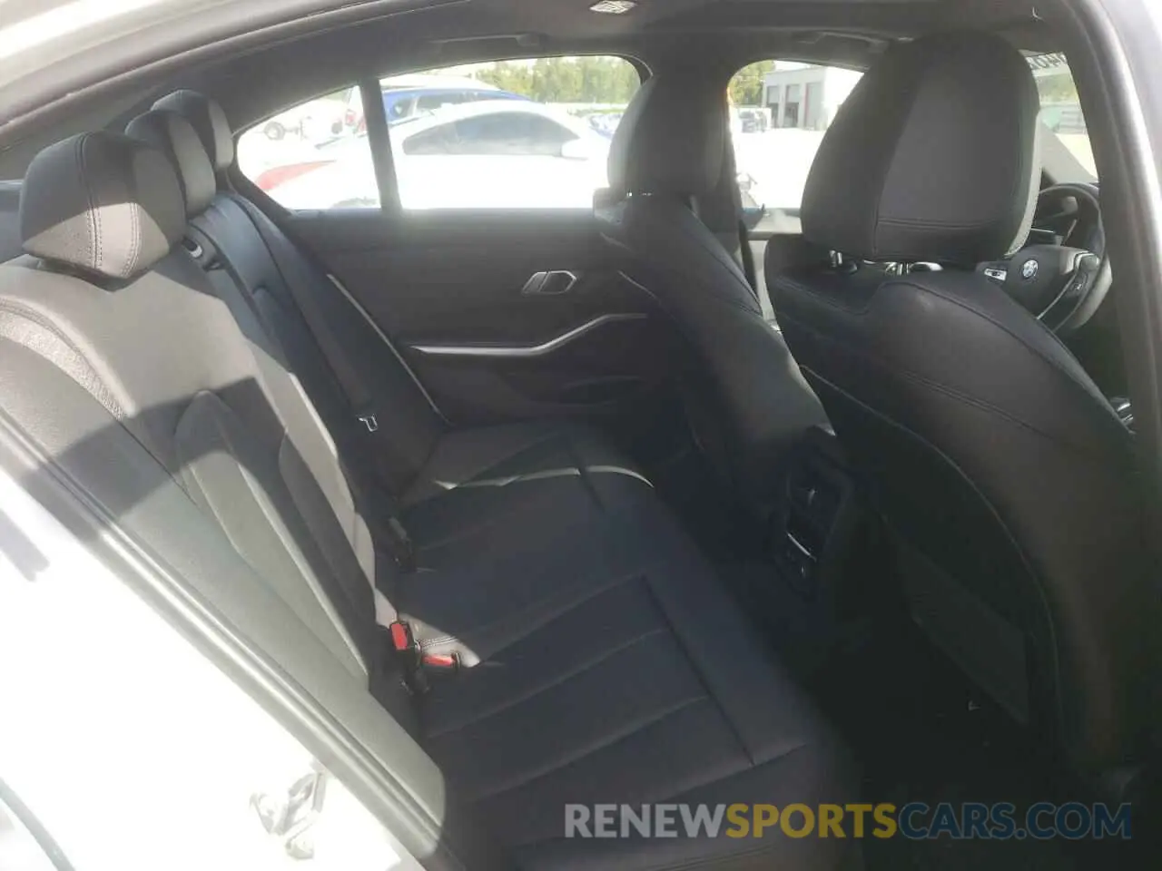11 Photograph of a damaged car WBA5R7C53KFH23045 BMW 3 SERIES 2019
