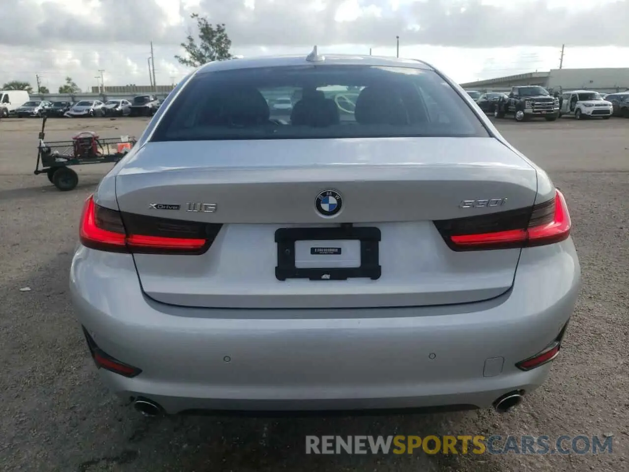 6 Photograph of a damaged car WBA5R7C53KFH23045 BMW 3 SERIES 2019