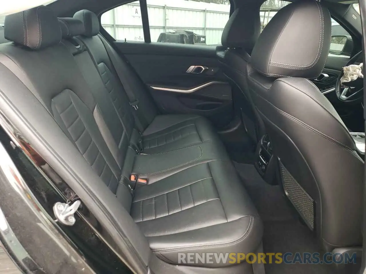 10 Photograph of a damaged car WBA5R7C53KFH26429 BMW 3 SERIES 2019