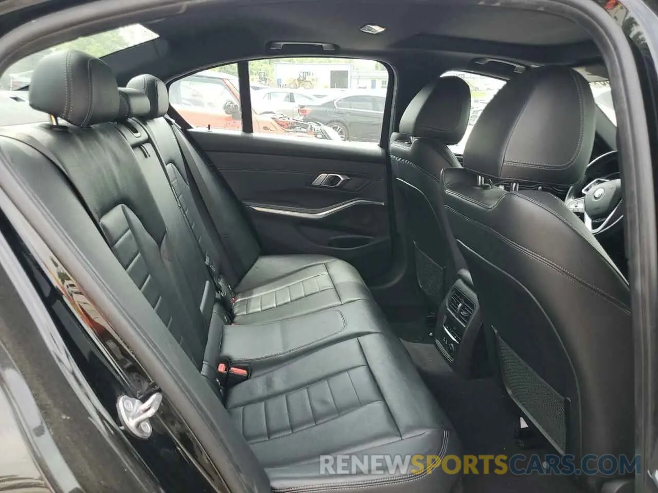 10 Photograph of a damaged car WBA5R7C58KAJ79569 BMW 3 SERIES 2019