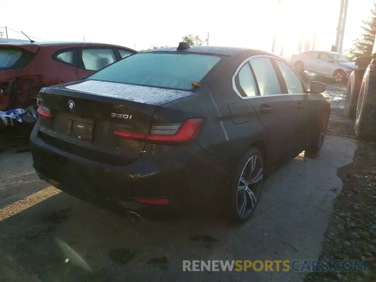 4 Photograph of a damaged car WBA5R7C58KAJ80673 BMW 3 SERIES 2019