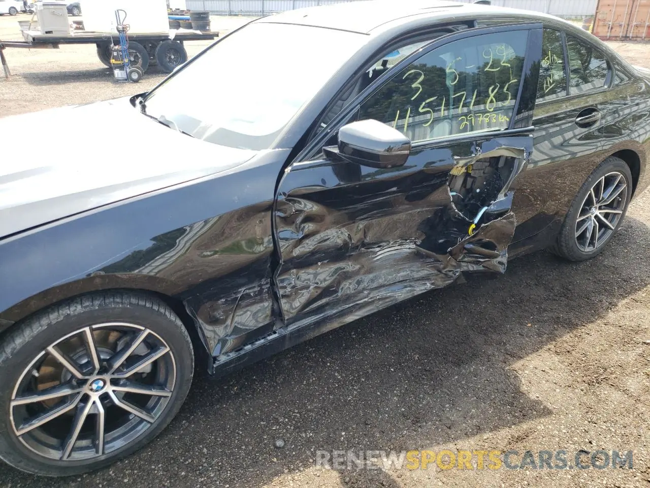 9 Photograph of a damaged car WBA5R7C59KAJ80083 BMW 3 SERIES 2019