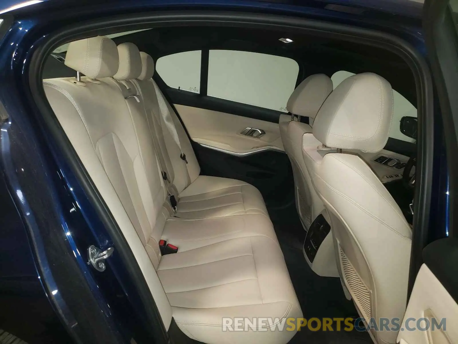 6 Photograph of a damaged car WBA5R7C59KAJ81301 BMW 3 SERIES 2019