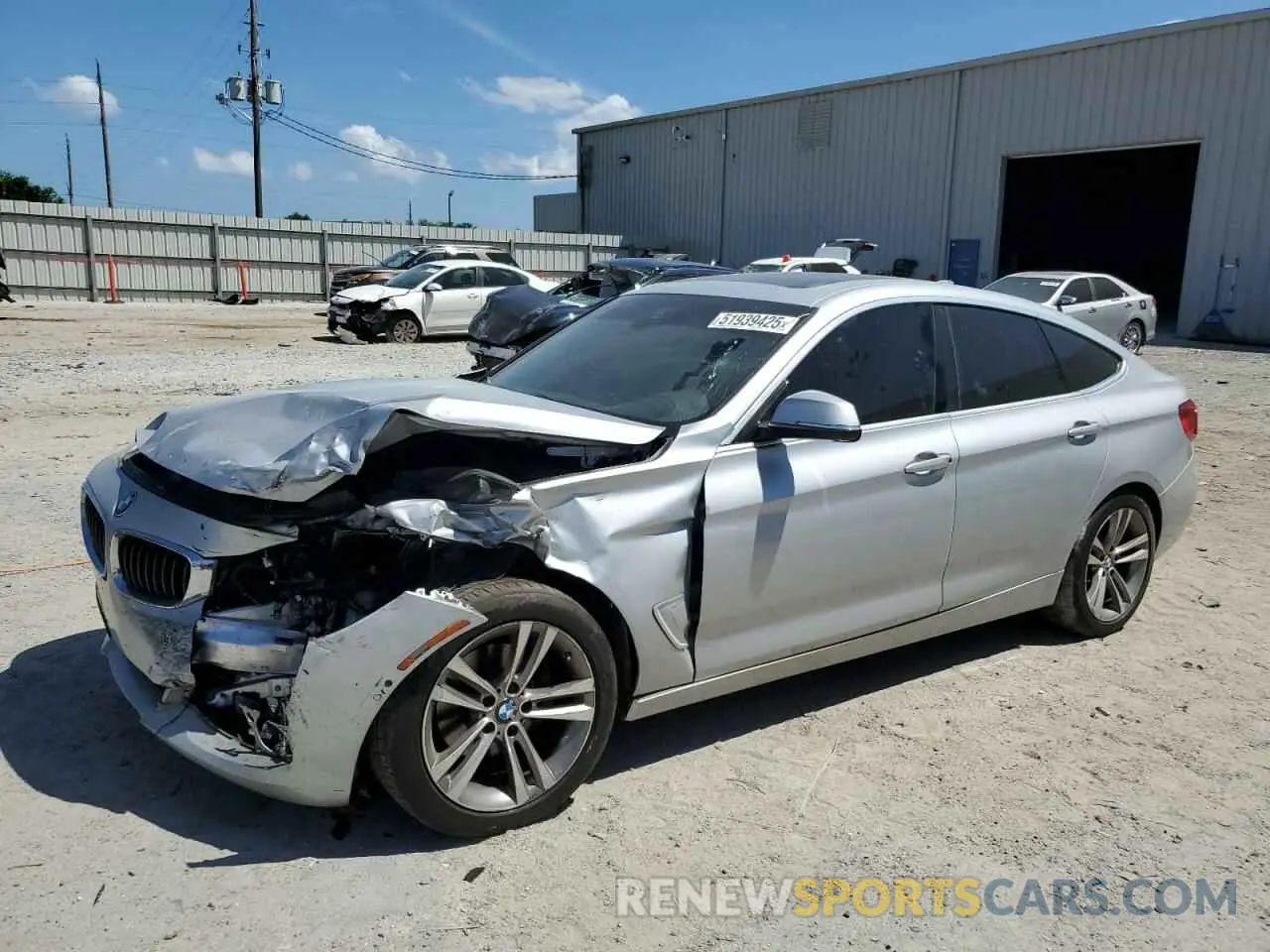 1 Photograph of a damaged car WBA8Z9C54KB220699 BMW 3 SERIES 2019