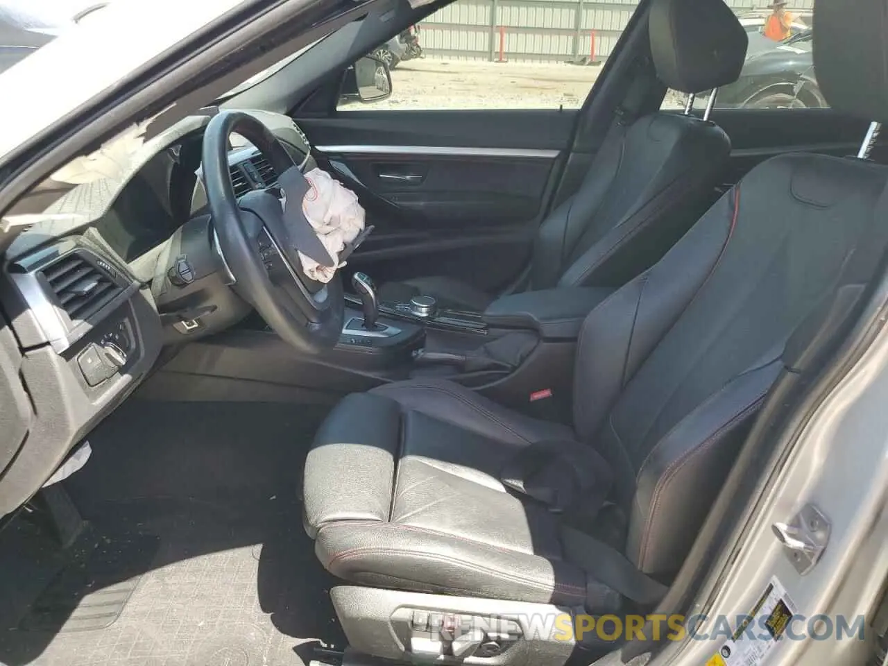 7 Photograph of a damaged car WBA8Z9C54KB220699 BMW 3 SERIES 2019