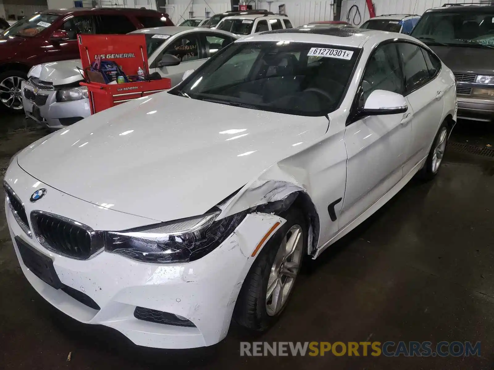 2 Photograph of a damaged car WBA8Z9C54KB220847 BMW 3 SERIES 2019