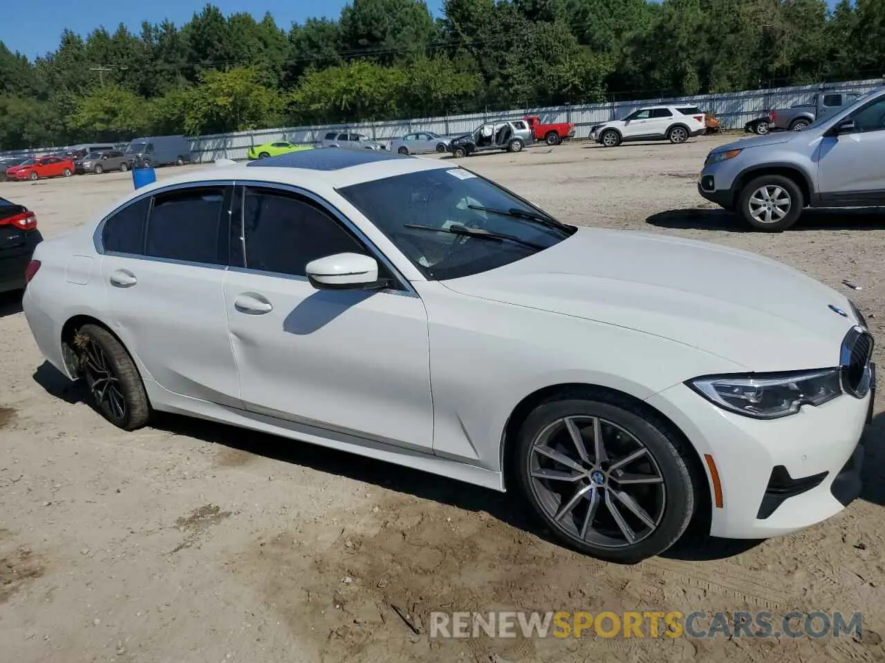 4 Photograph of a damaged car 3MW5R1J00L8B11560 BMW 3 SERIES 2020