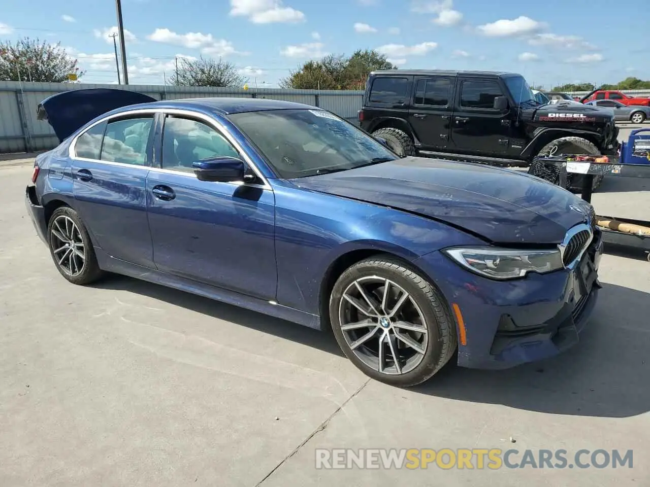 4 Photograph of a damaged car 3MW5R1J00L8B13504 BMW 3 SERIES 2020