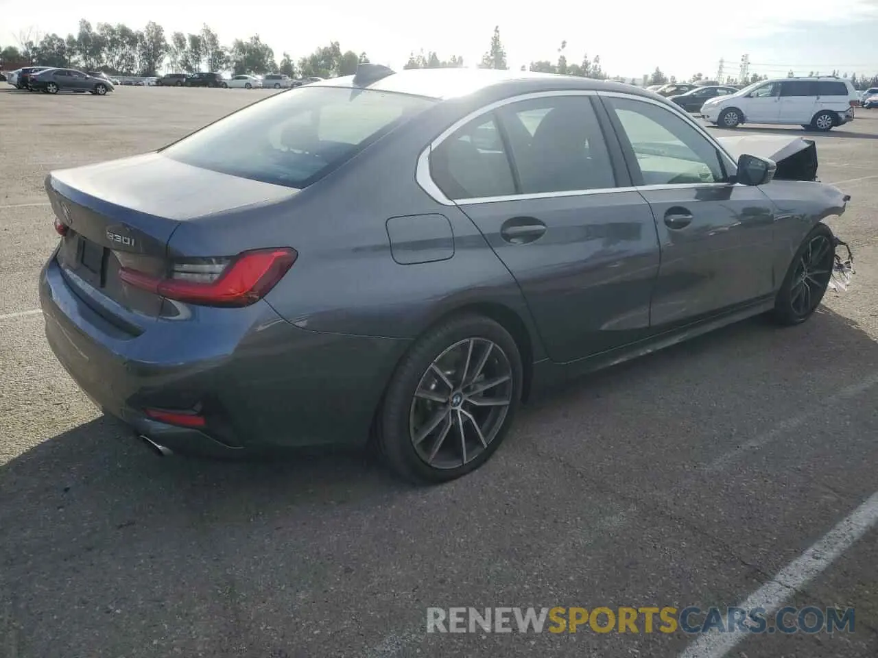 3 Photograph of a damaged car 3MW5R1J00L8B20307 BMW 3 SERIES 2020