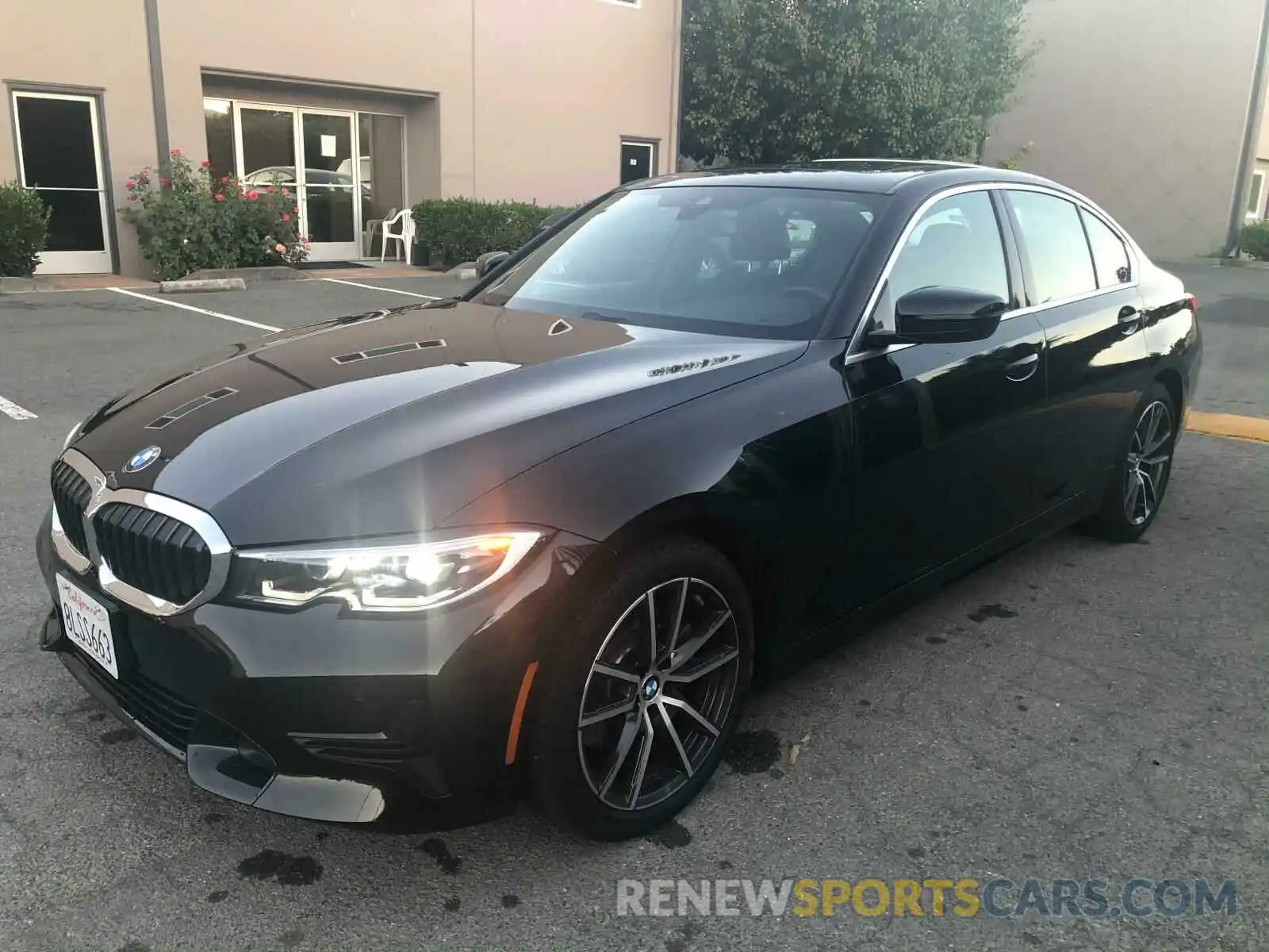 2 Photograph of a damaged car 3MW5R1J01L8B04147 BMW 3 SERIES 2020