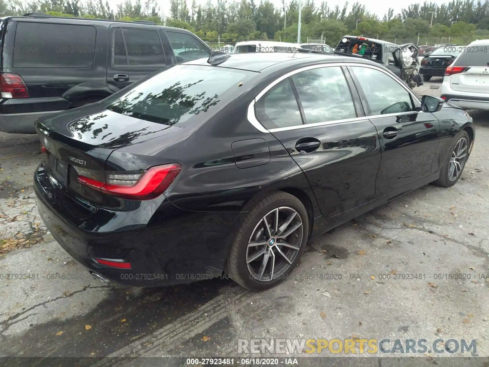 4 Photograph of a damaged car 3MW5R1J01L8B07582 BMW 3 SERIES 2020