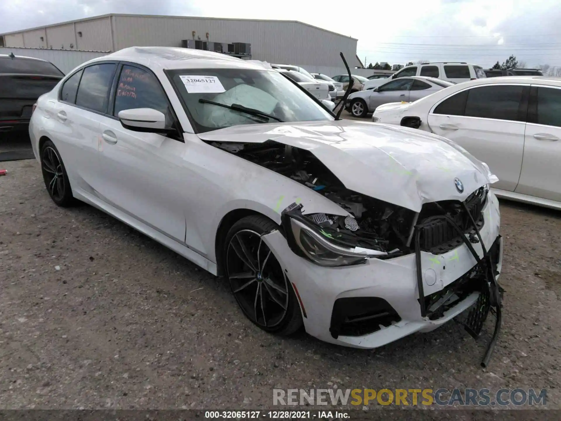 1 Photograph of a damaged car 3MW5R1J01L8B08439 BMW 3 SERIES 2020