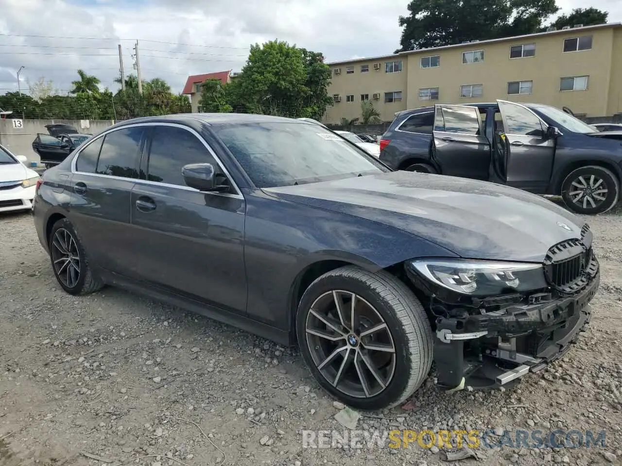 4 Photograph of a damaged car 3MW5R1J01L8B10630 BMW 3 SERIES 2020