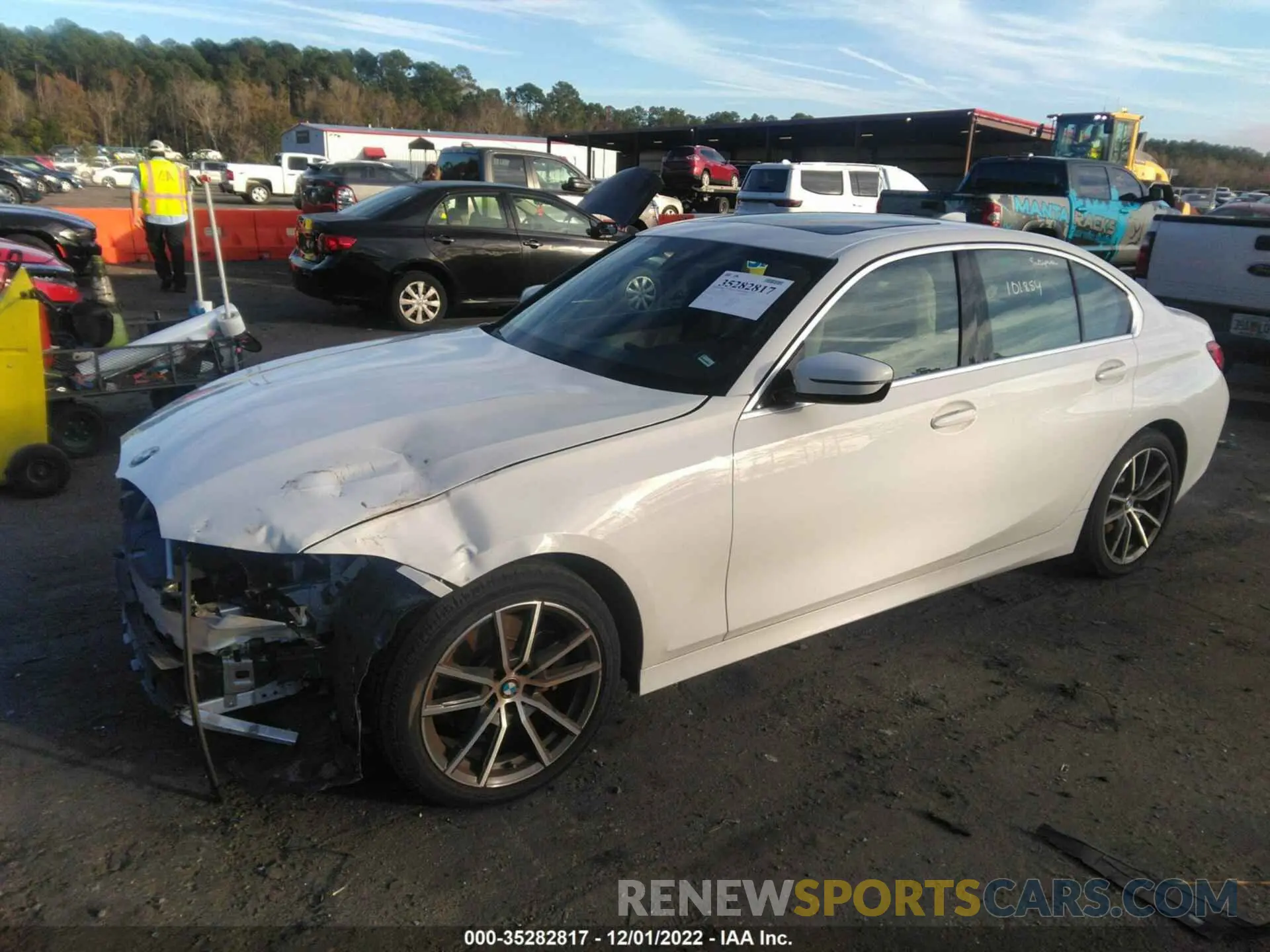 2 Photograph of a damaged car 3MW5R1J01L8B12023 BMW 3 SERIES 2020