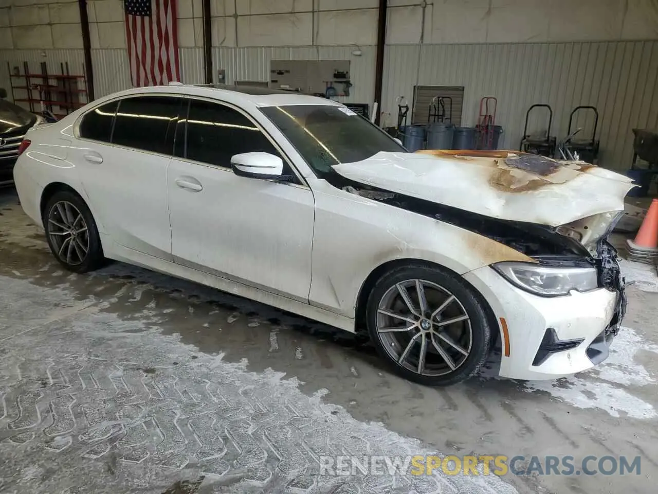 4 Photograph of a damaged car 3MW5R1J01L8B23586 BMW 3 SERIES 2020