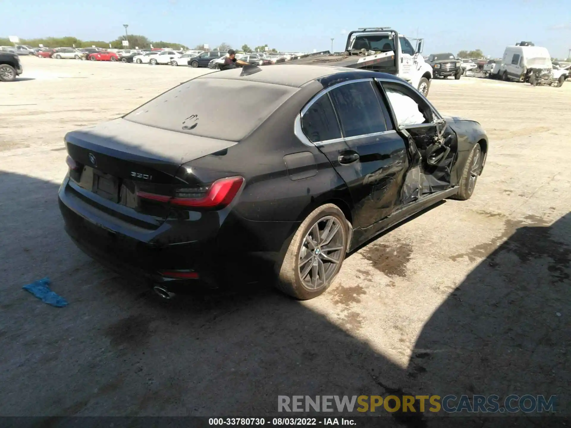 4 Photograph of a damaged car 3MW5R1J02L8B11236 BMW 3 SERIES 2020