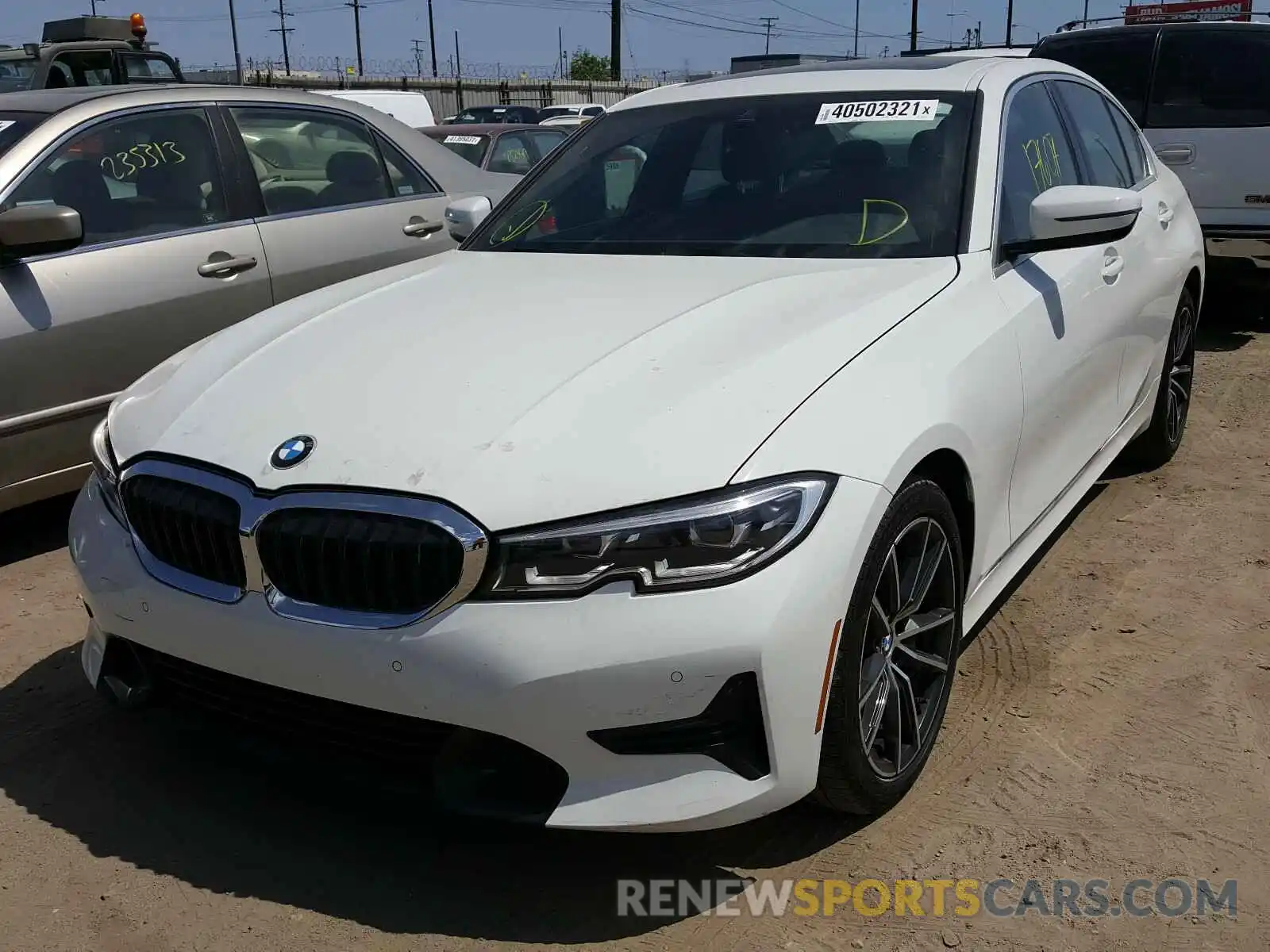 2 Photograph of a damaged car 3MW5R1J02L8B21698 BMW 3 SERIES 2020