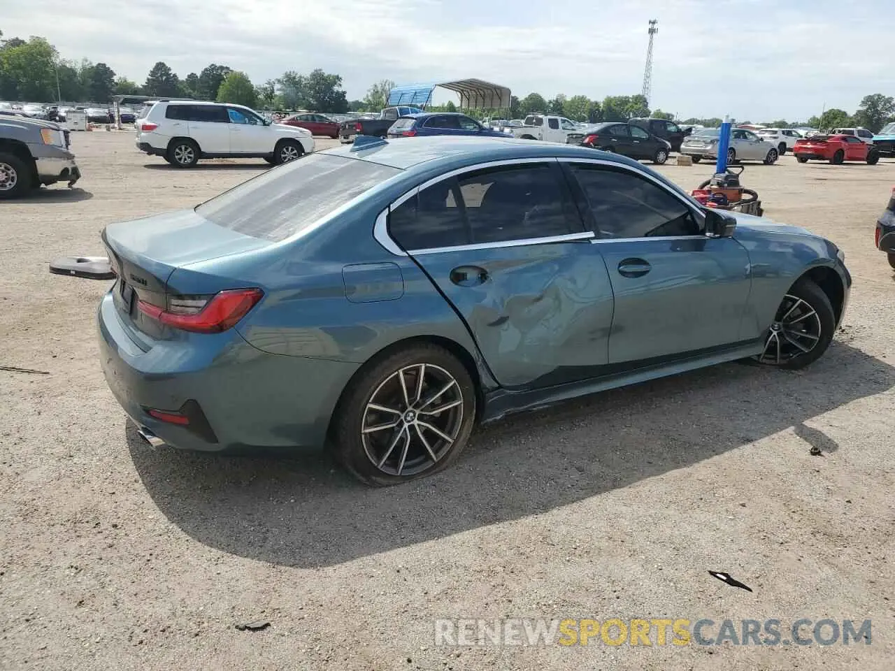 3 Photograph of a damaged car 3MW5R1J02L8B33169 BMW 3 SERIES 2020