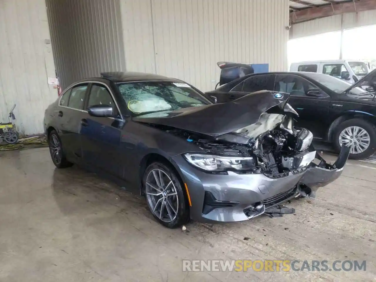 1 Photograph of a damaged car 3MW5R1J02L8B36637 BMW 3 SERIES 2020