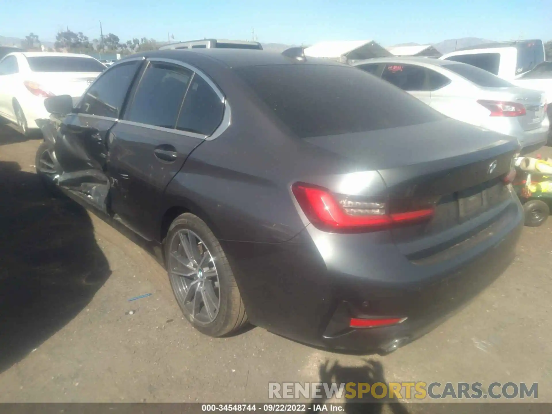 3 Photograph of a damaged car 3MW5R1J02L8B36797 BMW 3 SERIES 2020