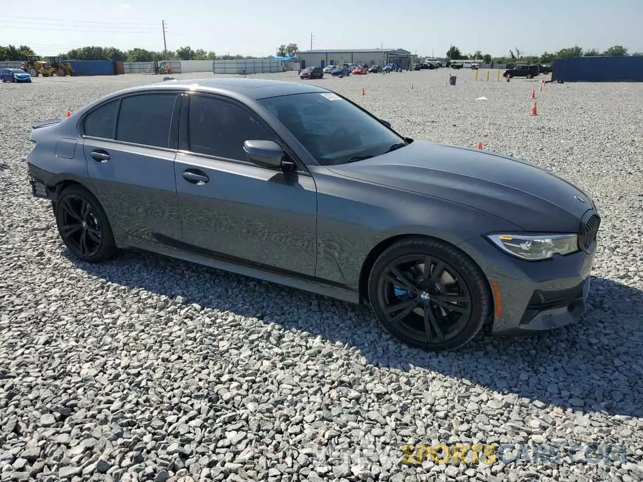 4 Photograph of a damaged car 3MW5R1J02L8B39652 BMW 3 SERIES 2020