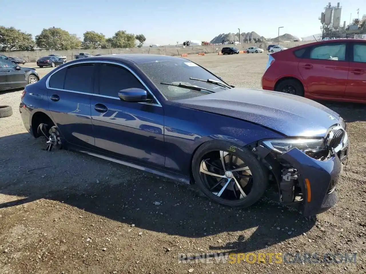 4 Photograph of a damaged car 3MW5R1J02L8B42793 BMW 3 SERIES 2020