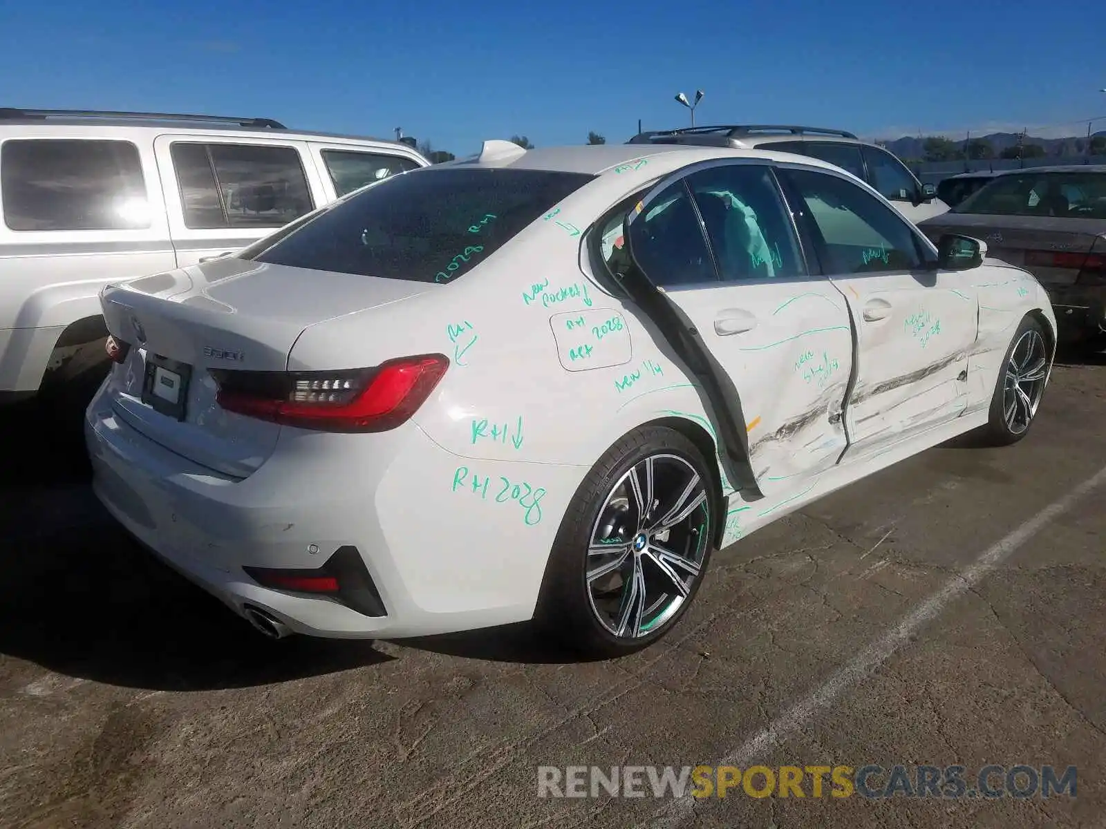 4 Photograph of a damaged car 3MW5R1J03L8B15473 BMW 3 SERIES 2020