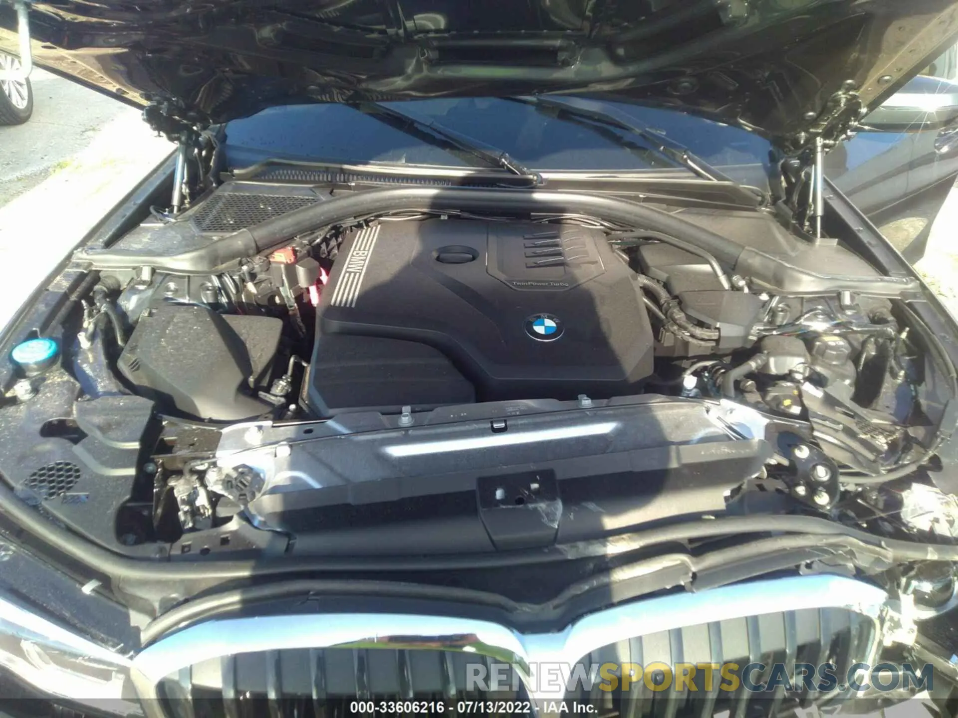 10 Photograph of a damaged car 3MW5R1J03L8B15702 BMW 3 SERIES 2020