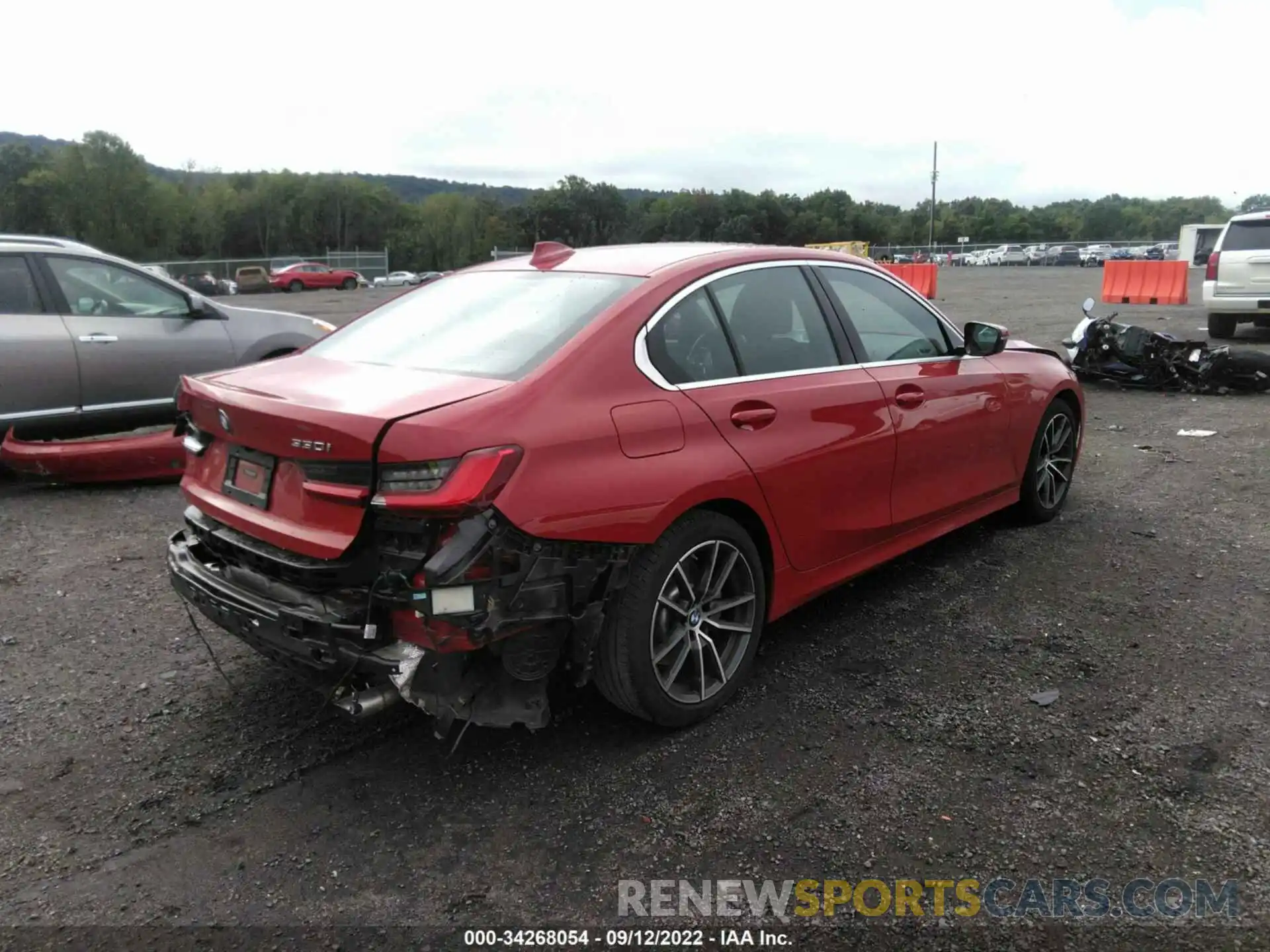 4 Photograph of a damaged car 3MW5R1J03L8B23153 BMW 3 SERIES 2020