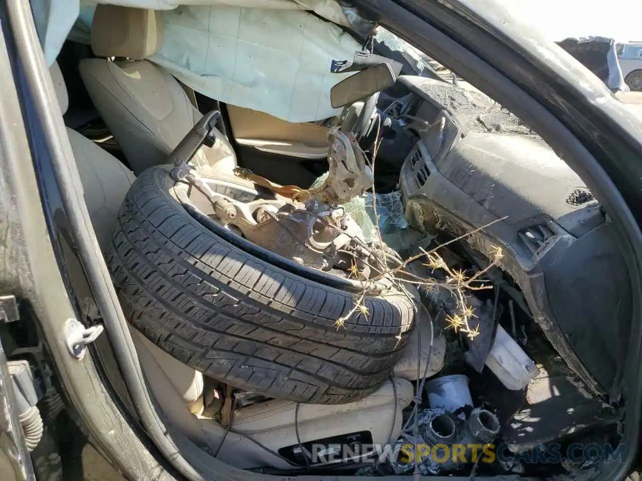 5 Photograph of a damaged car 3MW5R1J03L8B24139 BMW 3 SERIES 2020